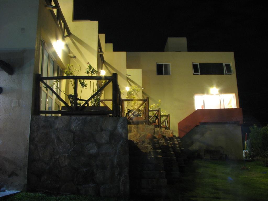 Aparthotel Eara Villa Carlos Paz Exterior foto